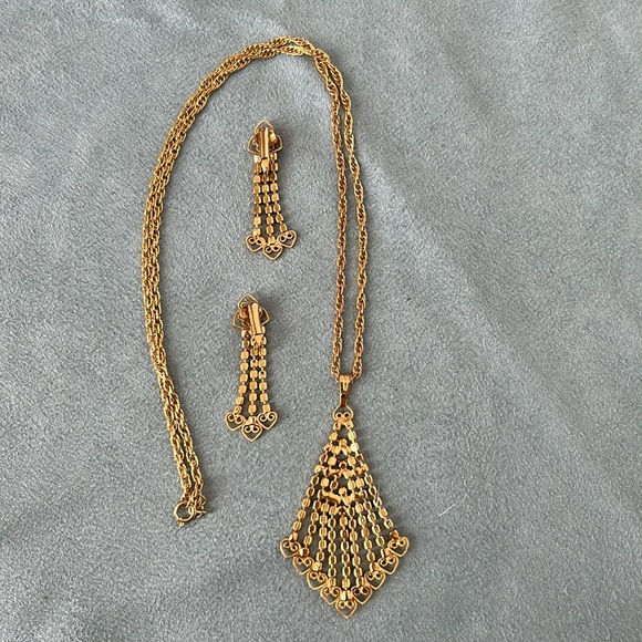 Multicolored rhinestone vintage necklace and clip earring set - Picture 6 of 6